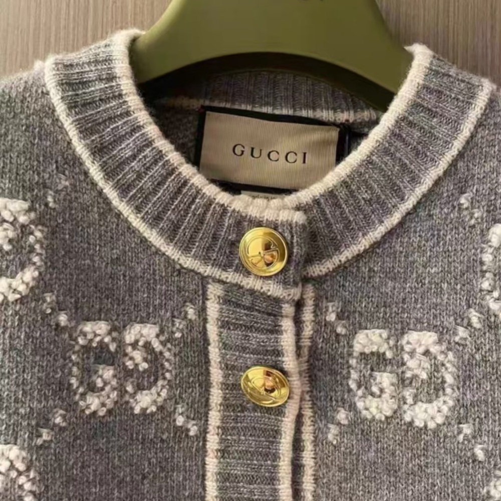 Gucci Gray And White Patterned Jacket - image 4